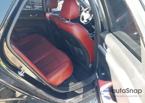 2022 Kia K5 Gt-Line z USA, uszkodzony, nr VIN 5XXG64J2XNG104893